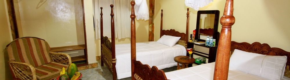 Silverback Lodge Buhoma Екстер'єр фото
